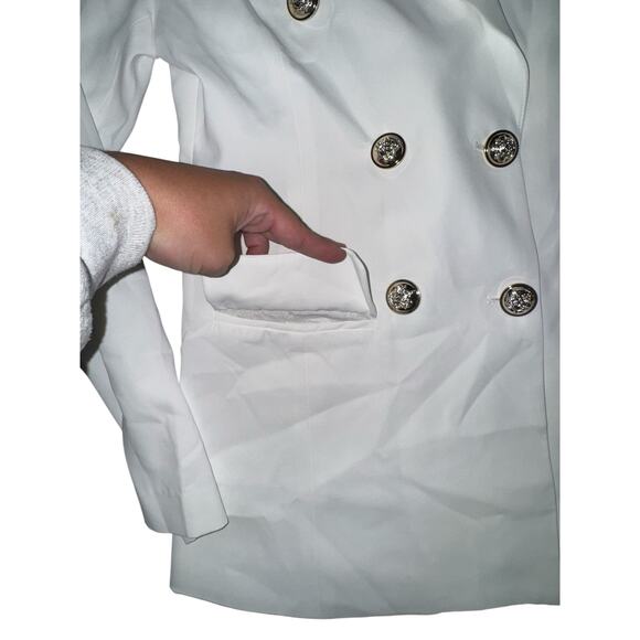 Cezzele White Double Breasted Blazer Jacket Women’s Medium Gold Crest Buttons - Picture 6 of 10